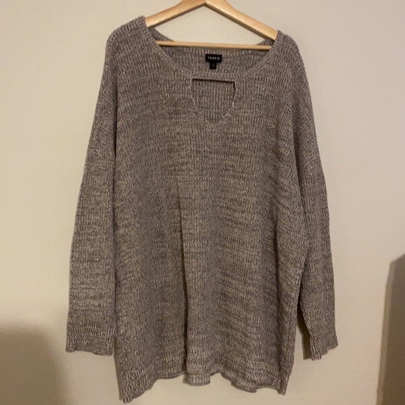 Torrid Plus Size Grey Marled Tunic Sweater - Picture 4 of 5